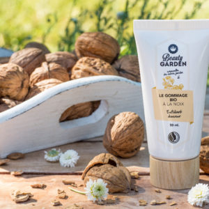 Gommage bio à la noix